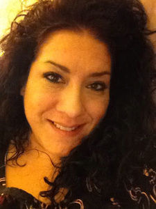 Meet your Posher, Daniella